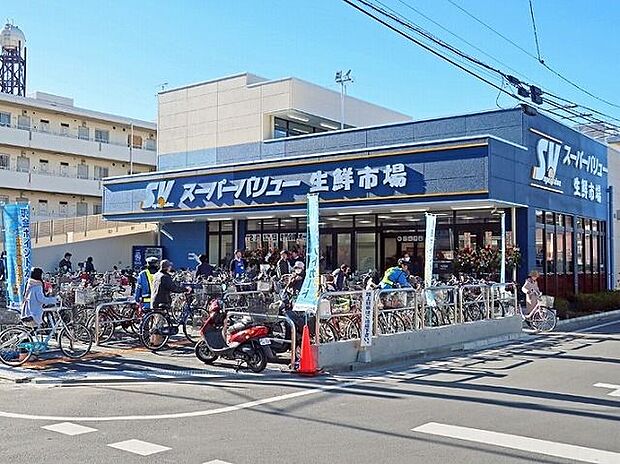 スーパーバリュー南浦和店 徒歩10分。 750m