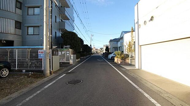 見通しもよく車の通りも多くないため、小さなお子様がいるご家庭も安心です♪