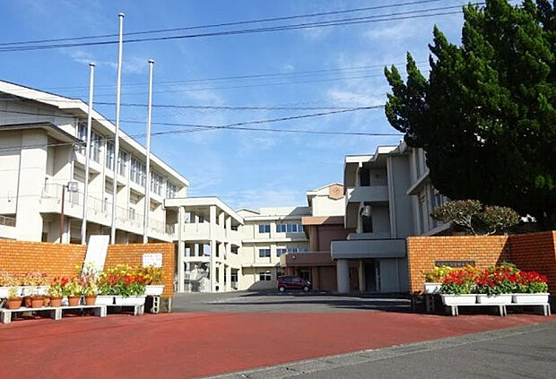 富田中学校