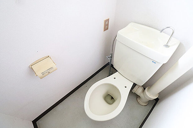 窓付きのトイレスペース