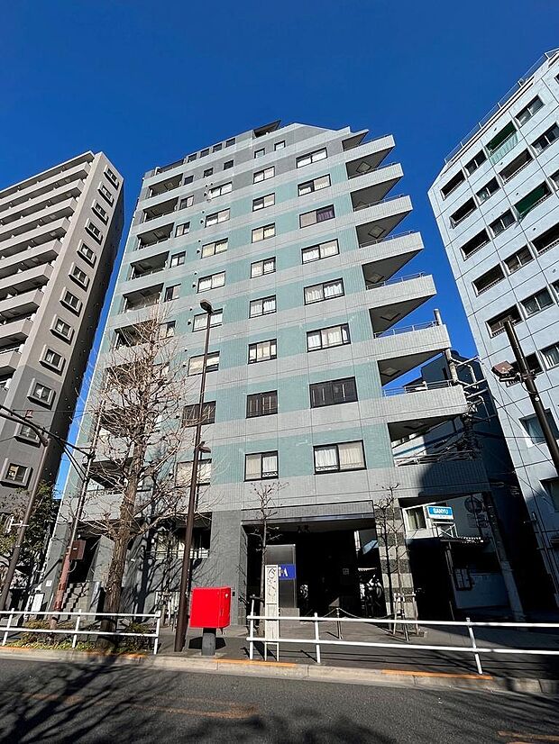 ヴィア・シテラ新宿(2LDK) 1階の外観