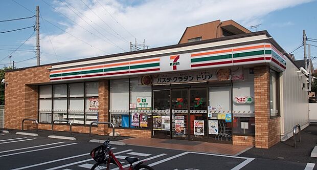 セブンイレブン足立青井5丁目店・290ｍ