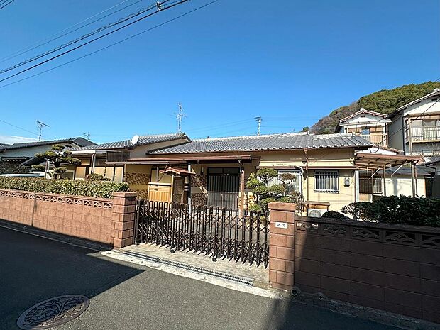 閑静な住宅街にある日当たりの良い物件です。