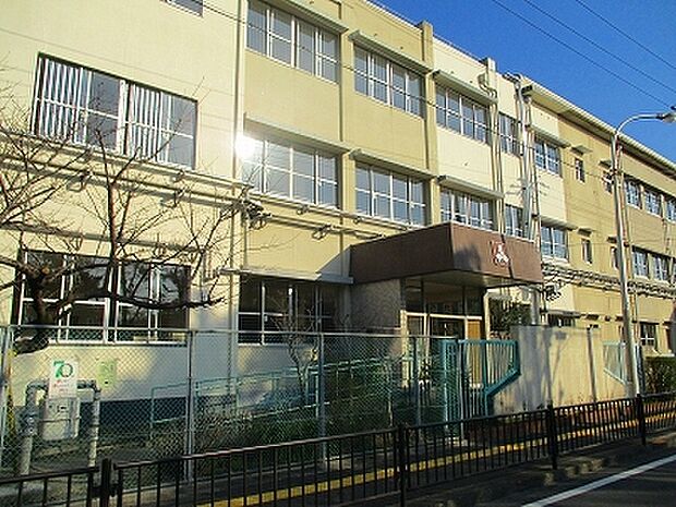 堺市立三国丘小学校