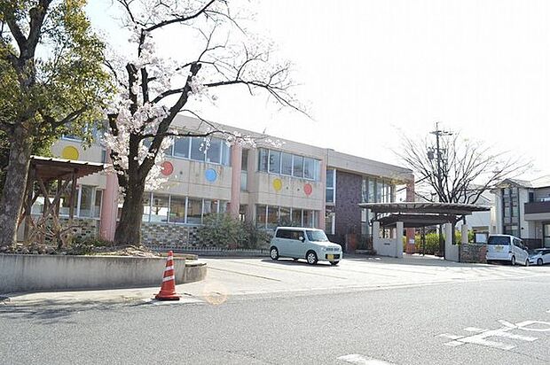 黒石みどり幼稚園まで500m