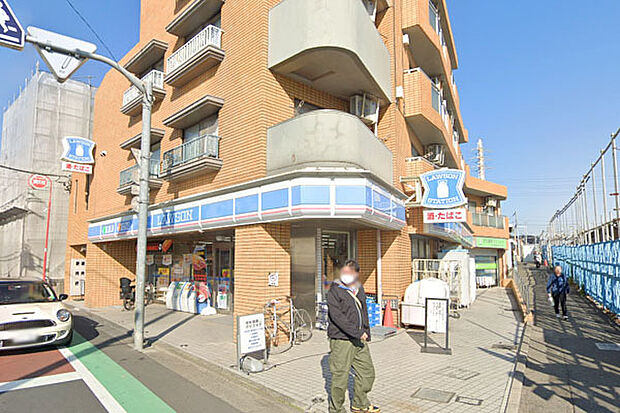 ローソン世田谷代田駅前店まで180m