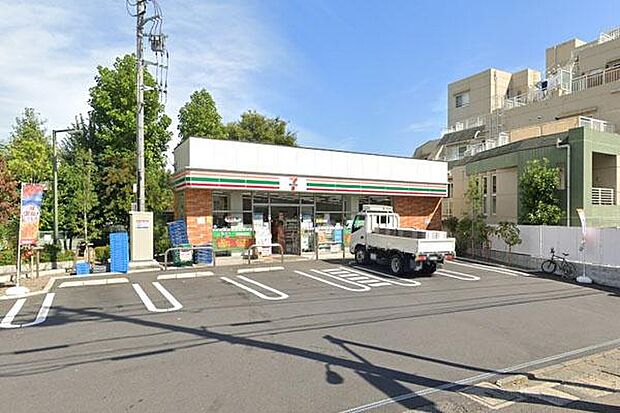 セブンイレブン大田区石川町2丁目店まで200m