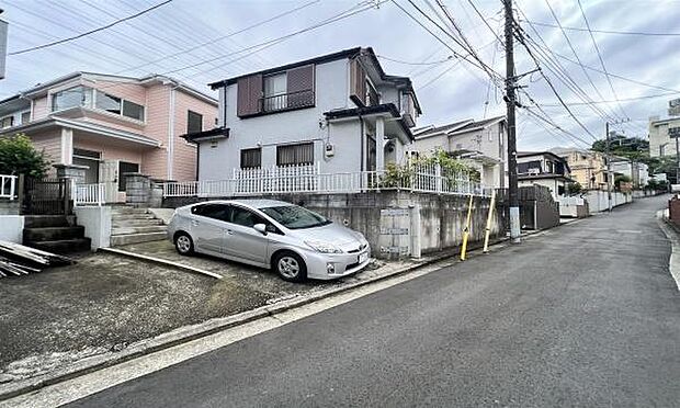 《前面道路》■落ち着いた住環境です。