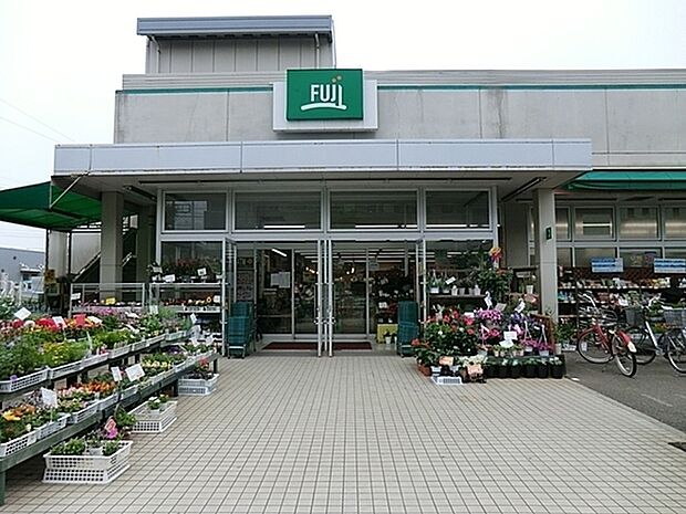 FUJIスーパー鵠沼店まで700m、FUJIスーパー鵠沼店