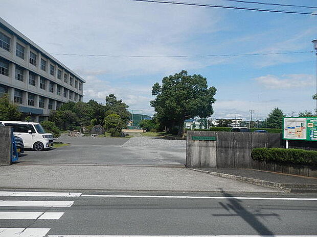 浜松市立清竜中学校まで1660m