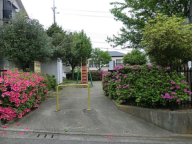 玉川学園3丁目児童公園　距離約400m