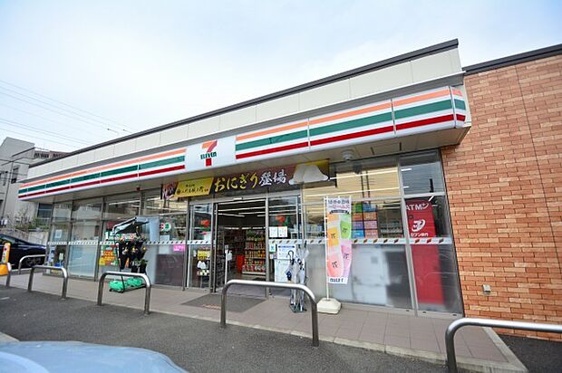 セブンイレブン　川崎梶ケ谷3丁目店　距離約500m