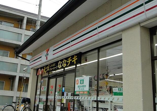 セブンイレブン京都下鴨膳部町店まで366m