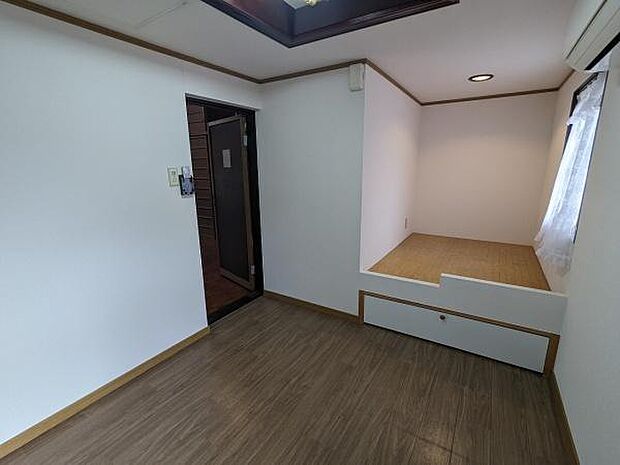 洋室のお部屋です！