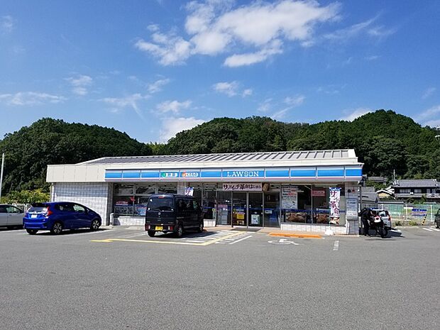 ローソン桜井脇本店まで401m