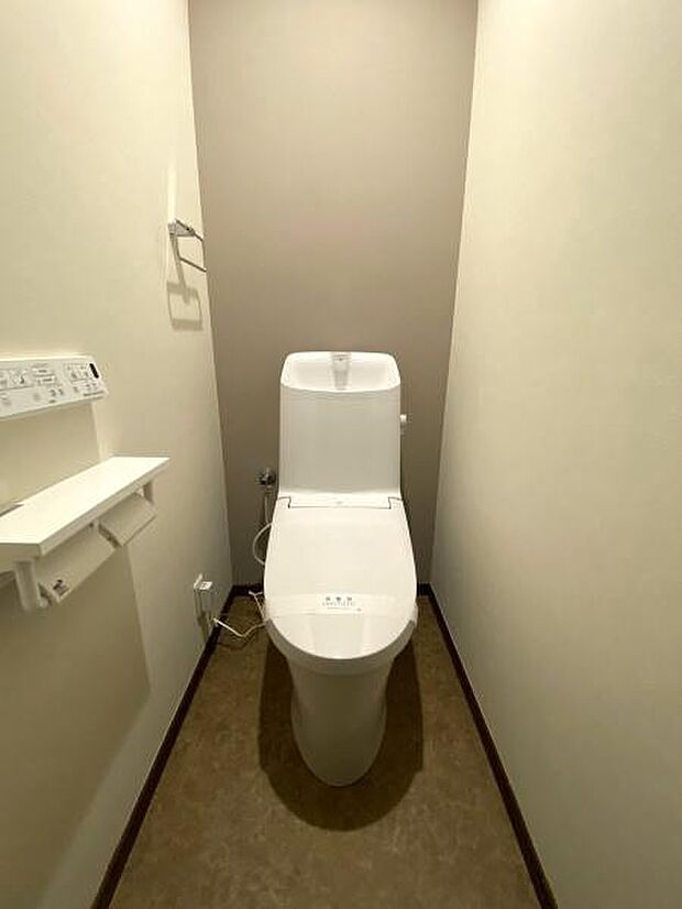【トイレ】1階2階の2か所にトイレがあります。
