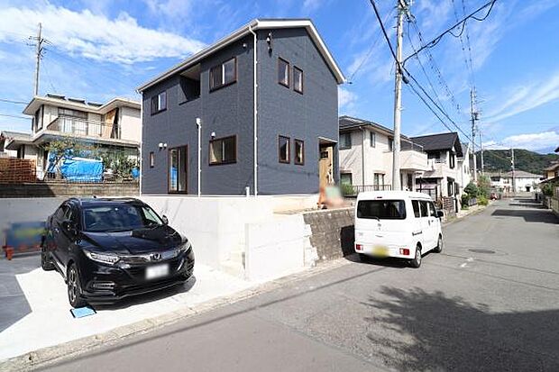富士市北松野　令和4年築の庭付き住宅(4LDK)の外観
