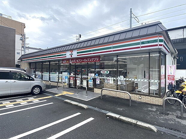 セブンイレブン西小路丸太町店まで86m