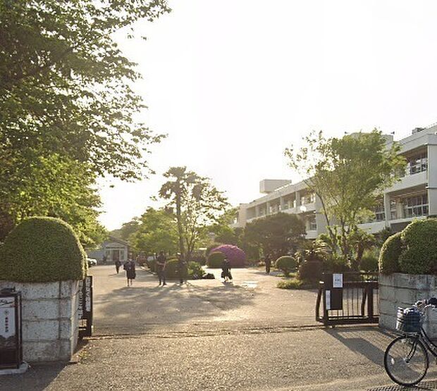 流山市立南部中学校まで1100m