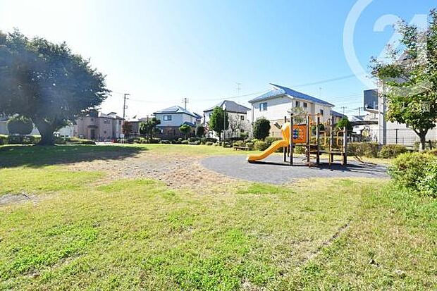 中原三丁目北児童遊園まで280m、徒歩4分