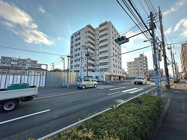 日当りや通風の良さそうなお住まいの配置になっております