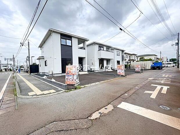 物件の日当たりや通風・仕様設備やお部屋の大きさの比較、近隣・周辺環境や町並みなど、資料ではわからない情報がたくさんあります。是非現地にてご確認ください。