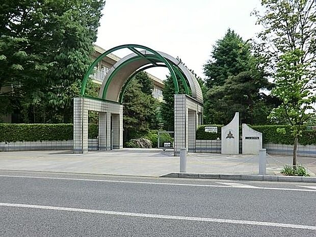 さいたま市立植竹中学校まで504m