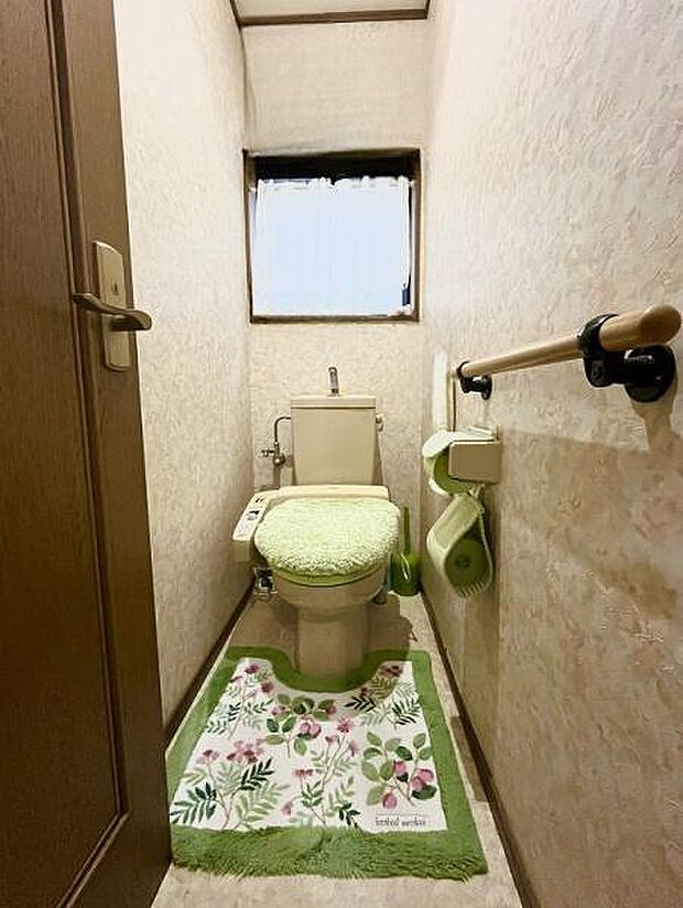 ・1階トイレ・水回りが1階で完結しており、1階での階段の無い生活が可能です。