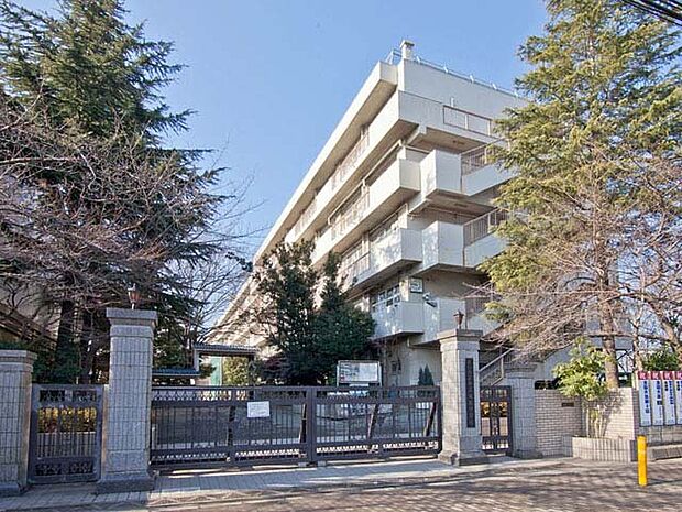 さいたま市立田島中学校（1060m）