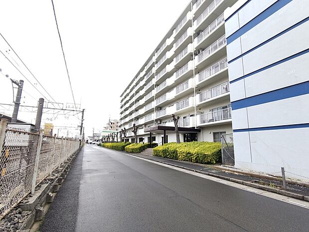 土呂駅徒歩1分の近さ。 忙しい朝が助かる立地、 暮らしにゆとりが生まれます。 