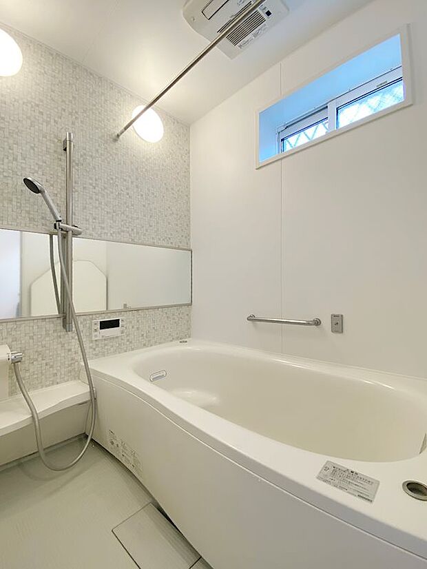 浴室は温泉ではありませんが、保湿・保温効果のある酸素美泡湯機能付きです。