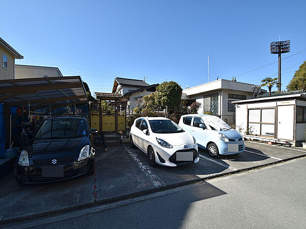 東より　駐車スペース