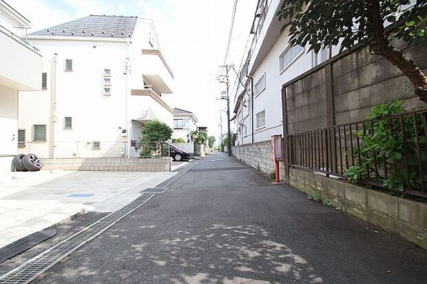 前面道路含む現地写真