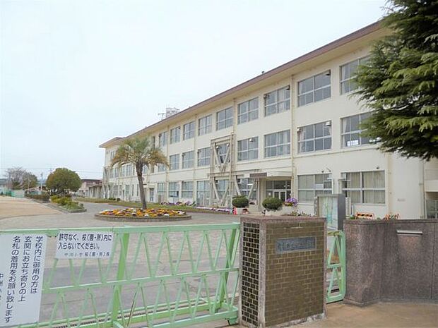 倉敷市立中洲小学校倉敷市立中洲小学校 2700m