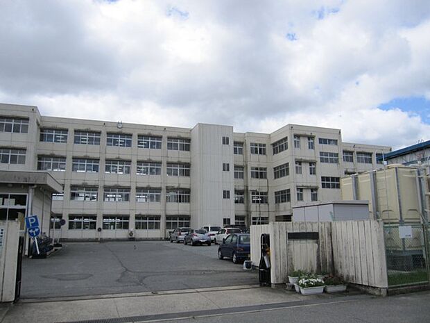 福崎町立福崎西中学校