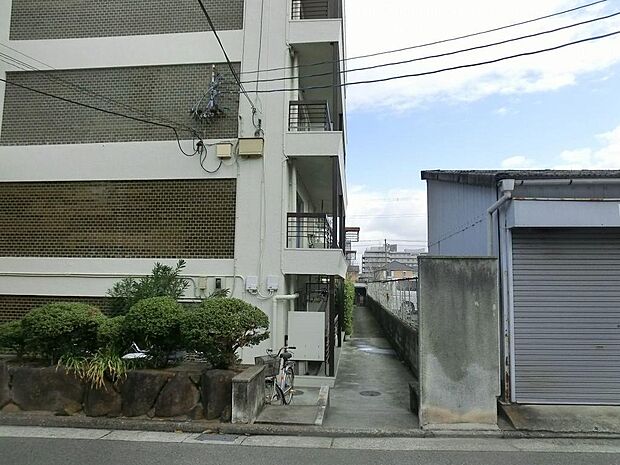 クロス貼替え・フローリング貼替えしますよ！綺麗なお部屋で気持ちが明るくなりますね♪