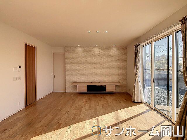 リビング/ダイニング 岡山市東区西大寺松崎