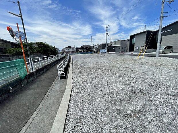 更地の状態ですので、土地の状態が確認できて安心です♪