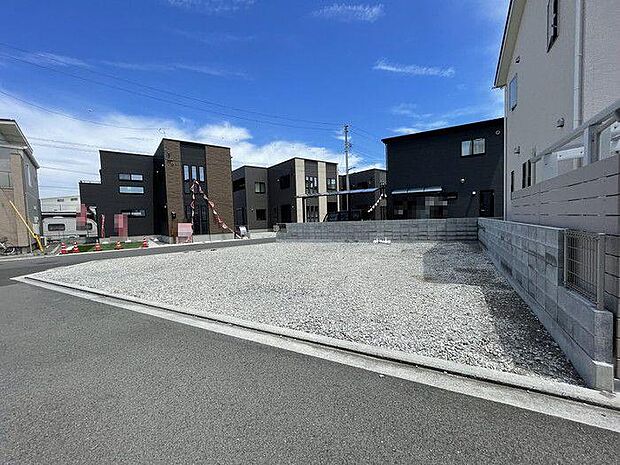 現地案内もできますので、お気軽にお申し付け下さい♪