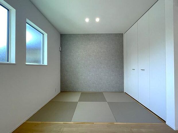 畳スペースは人気の琉球風畳を使用♪