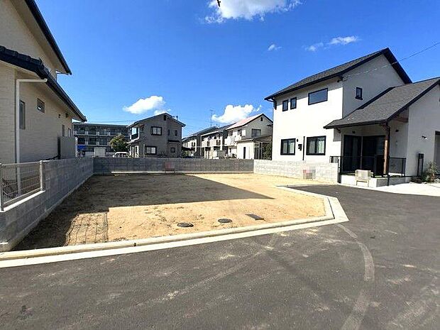閑静な住宅街ですが、国道196号が近くですのでアクセス便利です♪