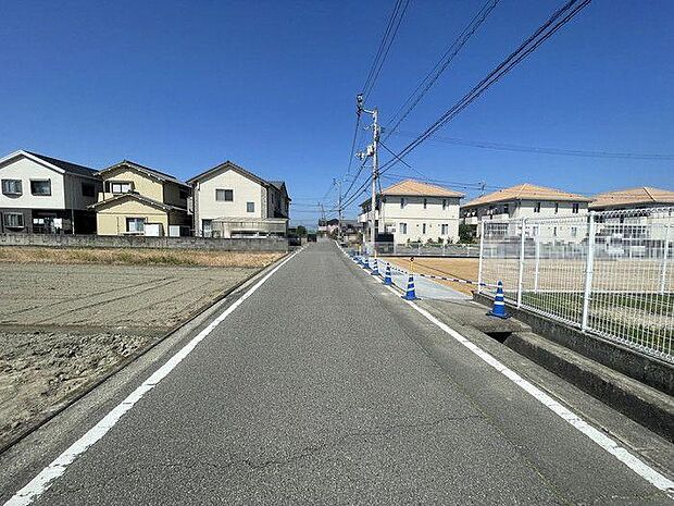 ファミリーマート松山余戸店まで約850ｍ♪