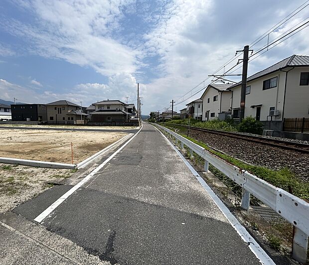 一区画40坪以上の敷地で、お庭や駐車スペースも十分に確保でき、ゆとりある生活を実現できます♪