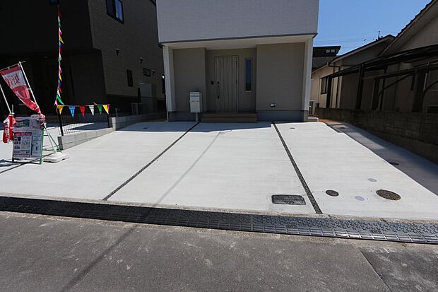 駐車場3台可能です♪