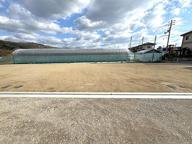 鷹ノ子駅まで徒歩約3分♪近隣商業施設へのアクセス良好な立地です♪