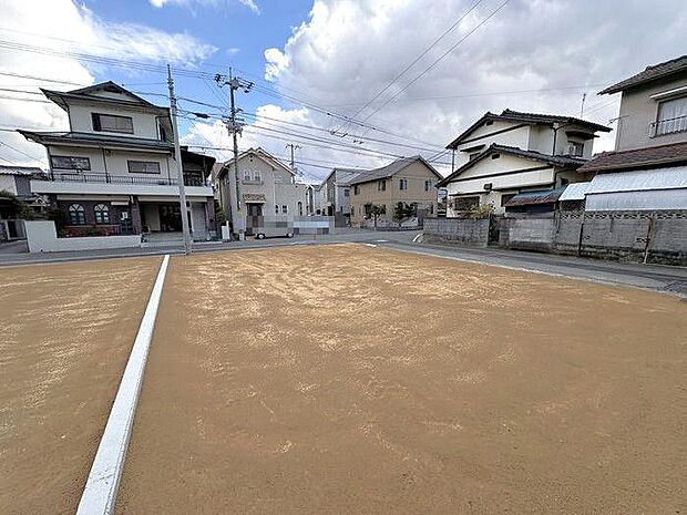 石風呂南公園まで約100m♪気軽に散歩したり、お子様の遊び場が近くて安心ですね♪