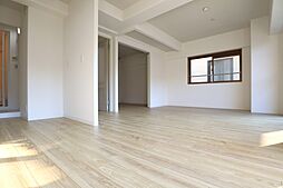 サーパス川内南 3LDKのリビング/ダイニング