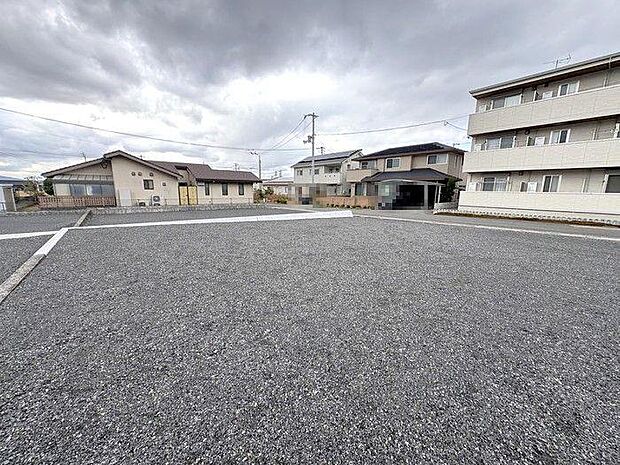 フジ志津川店まで約500ｍ♪日用品の買い物に便利です♪