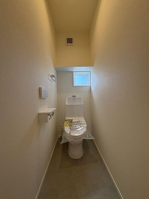 トイレは各階にございます♪忙しい時間帯にも2か所あると、更に安心感が増しますね♪