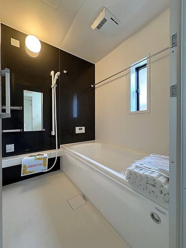 松山市内の銀行でしたら、どちらも提携しておりますので、お客様の支払い方や借り入れ状況に応じて、一番合ったご提案をさせていただきます♪